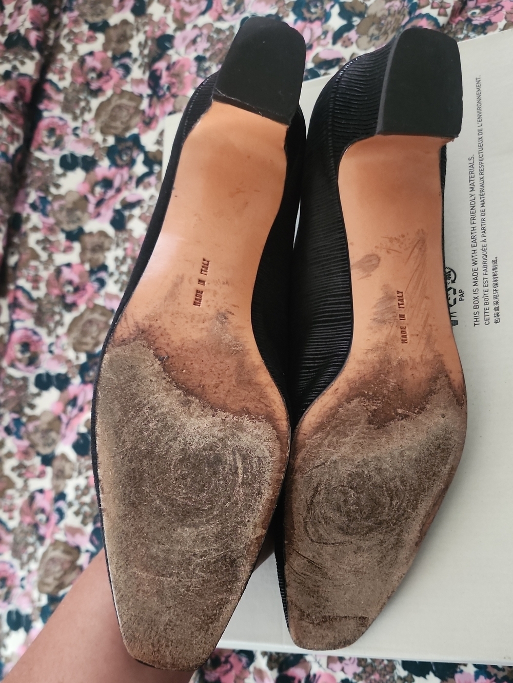 Salvatore Ferragamo Black Textured Leather Block Heel Pumps Women's 9 - Picture 6 of 10
